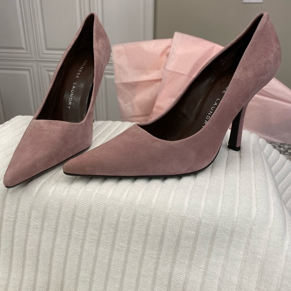 NWOBox Size 8.5 Chinese Laundry Lavender Suede Pumps. - Picture 4 of 6